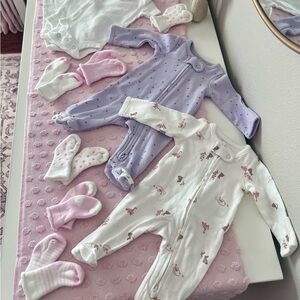 Carter's Preemie Baby Girl Bundle (NWOT)